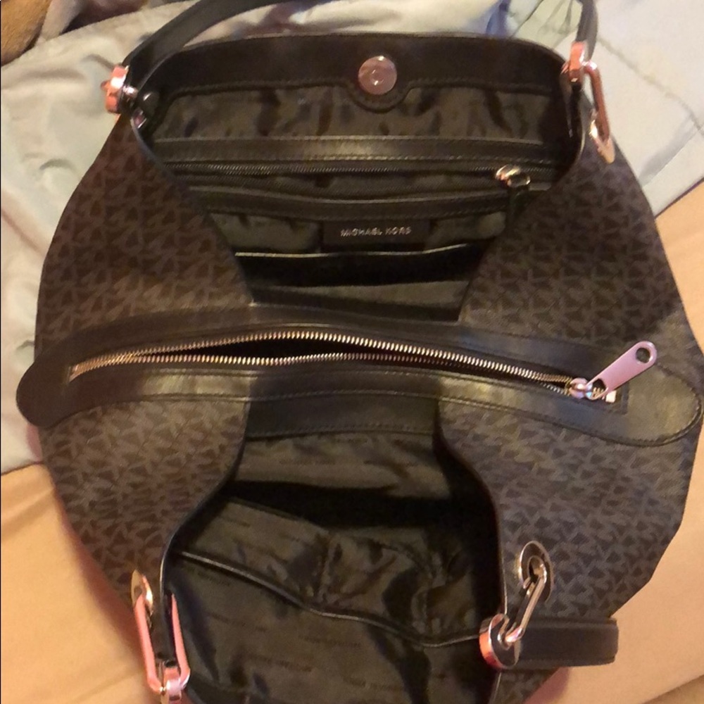 Purse - Picture 2 of 4